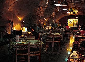 《马里奥赛车8：豪华版》通行证赛道与原版对比视频